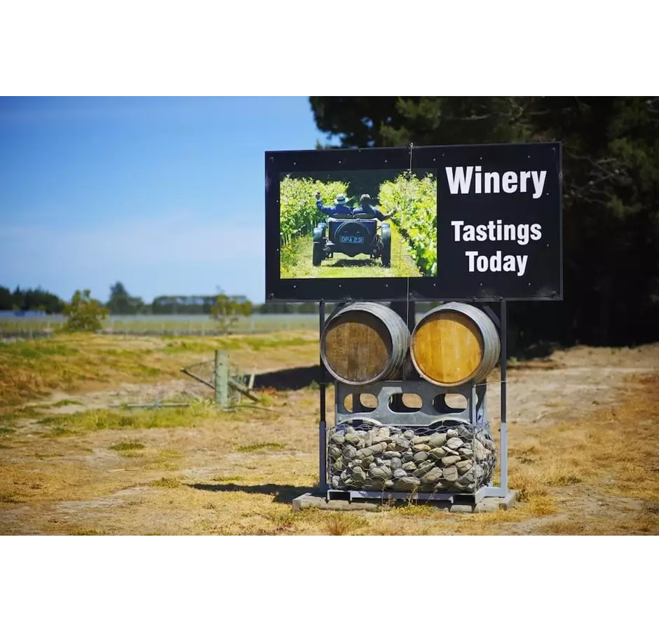 Straight 8 Winery sign on side of the road.