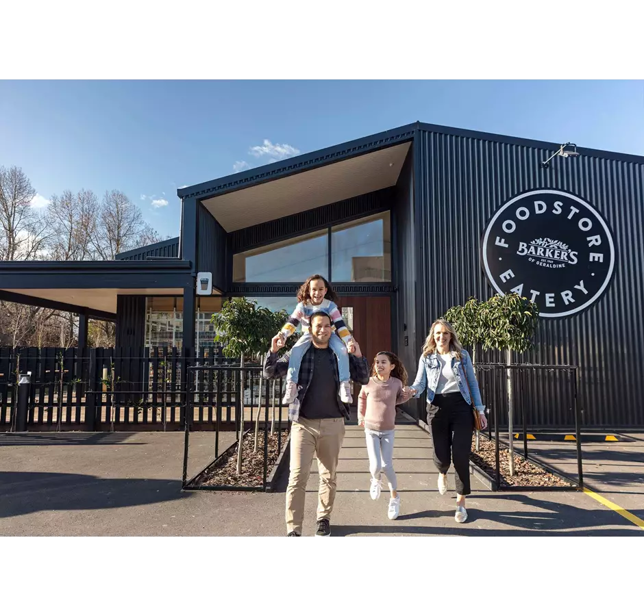 ExploreCHC Family Leaving Barkers Geraldine